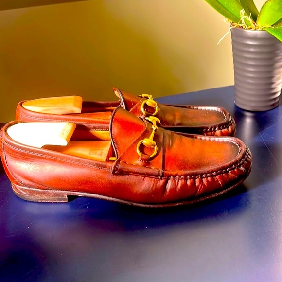 Gucci. 1953 Horsebit leather loafer. 8.5. Retail for $750. - Picture 5 of 9